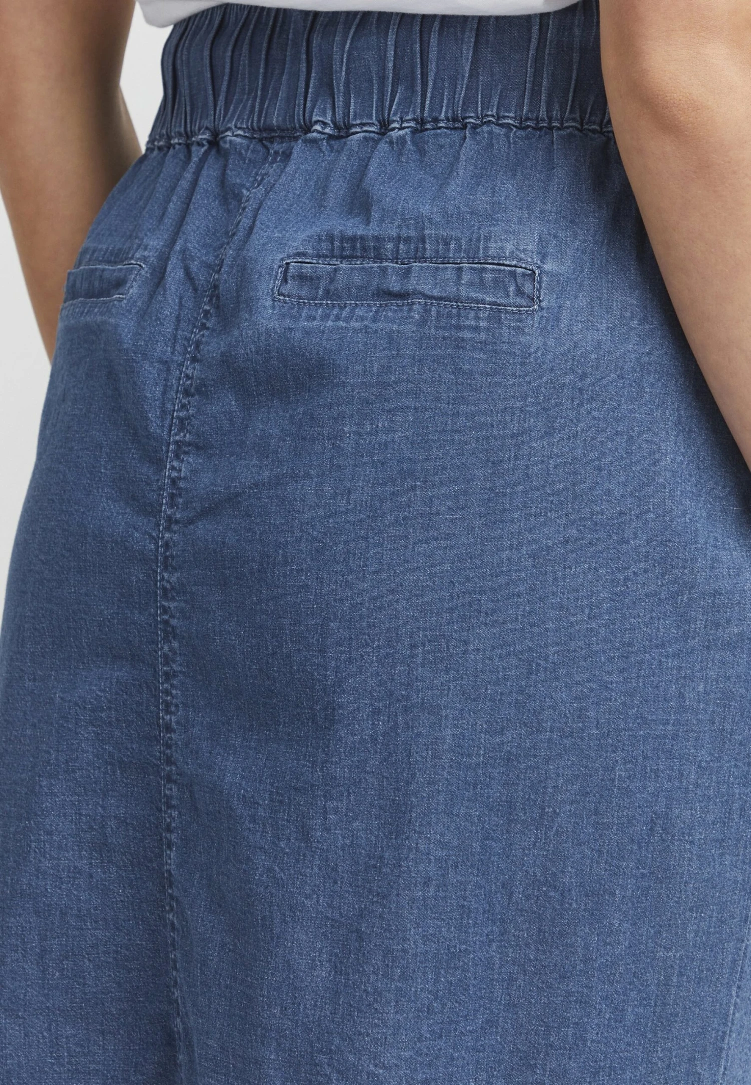 OXMO Oxlille - Falda Vaquera - Mid Blue Denim 5 OXMO Oxlille - Falda Vaquera - Mid Blue Denim - Imagen 5