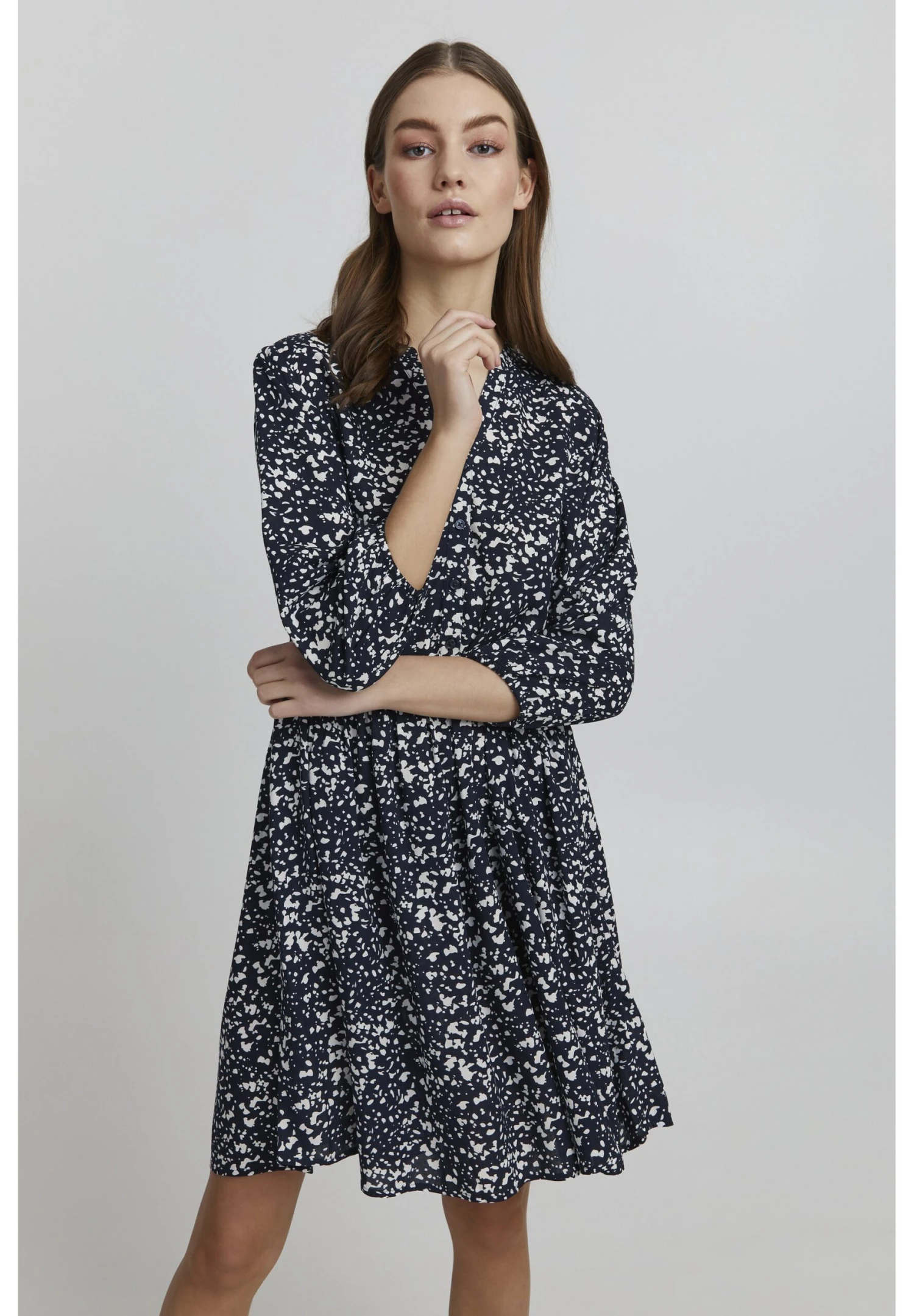 OXMO Vestido Informal - Total Eclipse Mix 1 OXMO Vestido Informal - Total Eclipse Mix