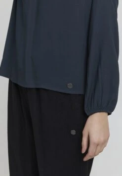 OXMO Elvy - Blusa - Total Eclipse 10 OXMO Elvy - Blusa - Total Eclipse -OXMO Tienda En Línea 0f47230fa9fe4514b2a2d72033039fea