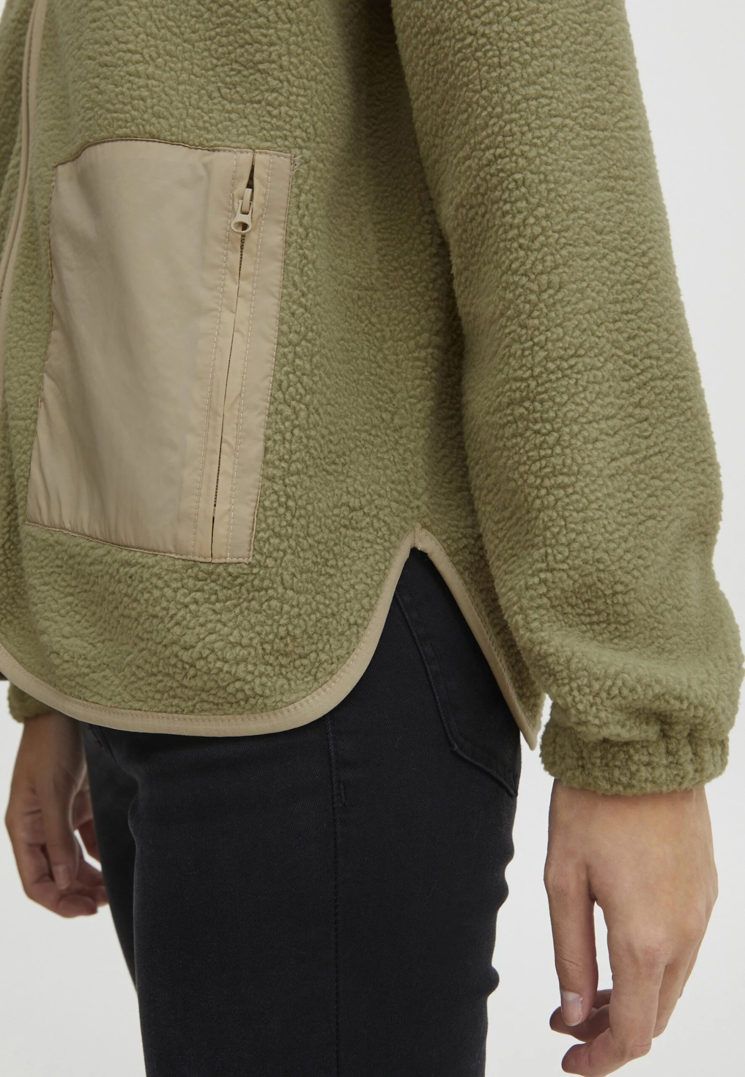 OXMO Oxpiper - Forro Polar - Oil Green 5 OXMO Oxpiper - Forro Polar - Oil Green - Imagen 5