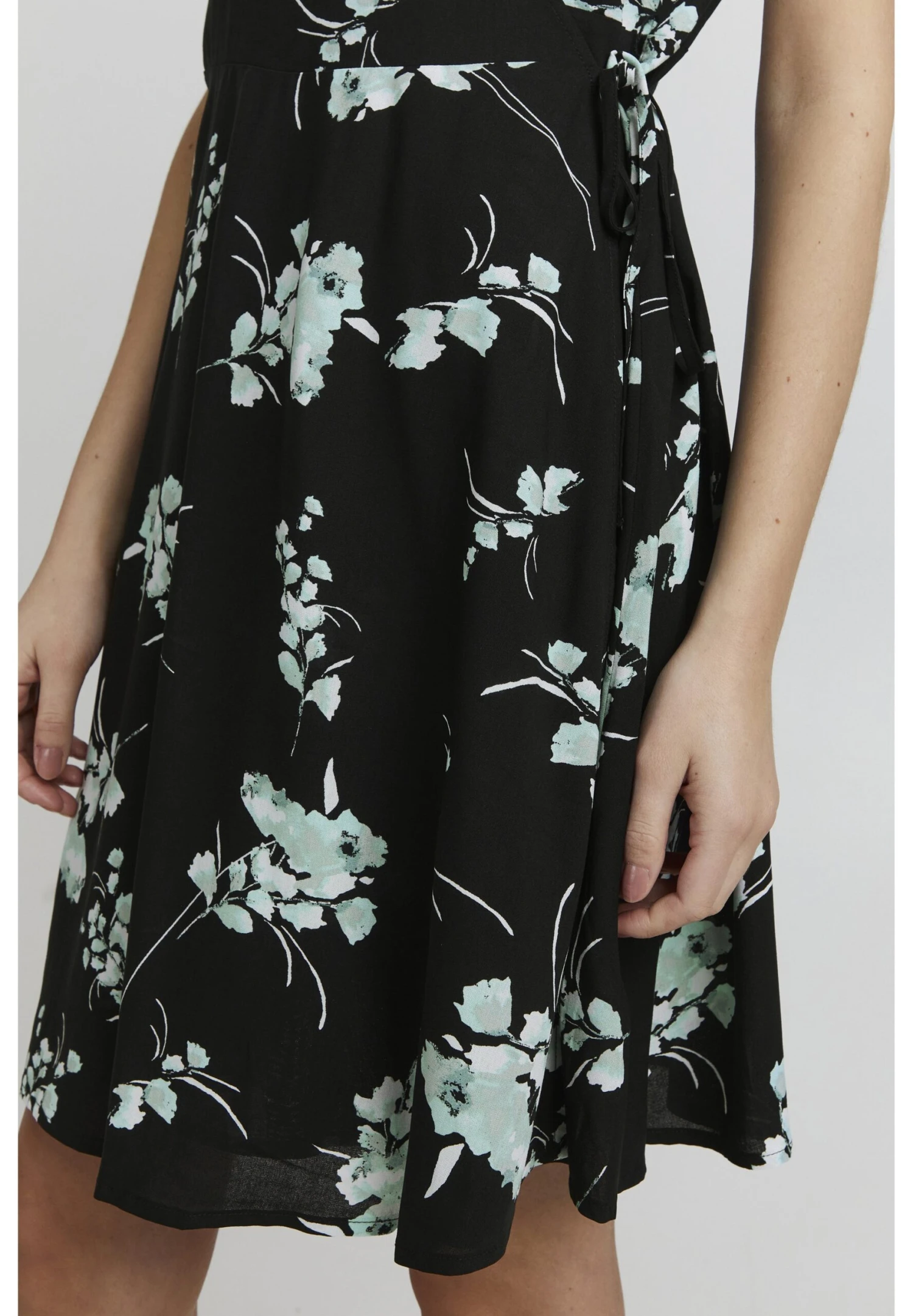 OXMO Oxembla - Vestido Informal - Black Mix 5 OXMO Oxembla - Vestido Informal - Black Mix - Imagen 5