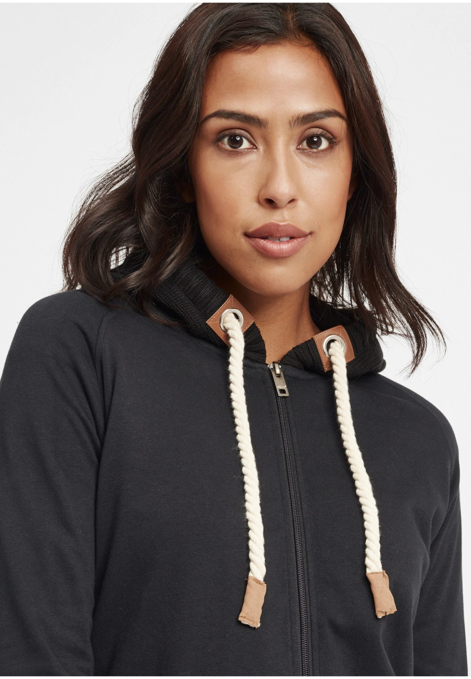 OXMO Oxmatilda - Sudadera Con Cremallera - Black 7 OXMO Oxmatilda - Sudadera Con Cremallera - Black - Imagen 7