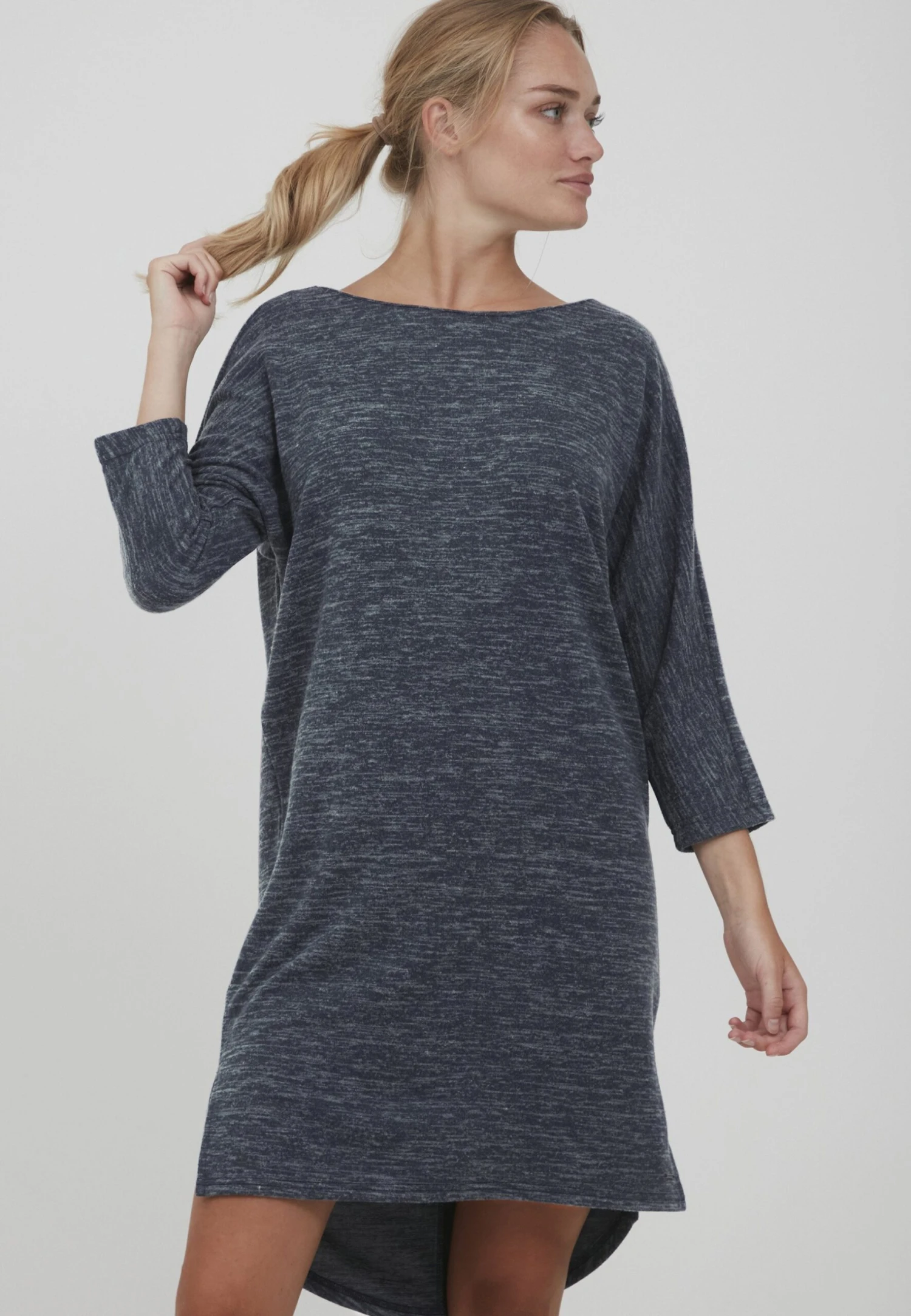 OXMO Oxbinala - Vestido De Punto - Total Eclipse Melange 1 OXMO Oxbinala - Vestido De Punto - Total Eclipse Melange