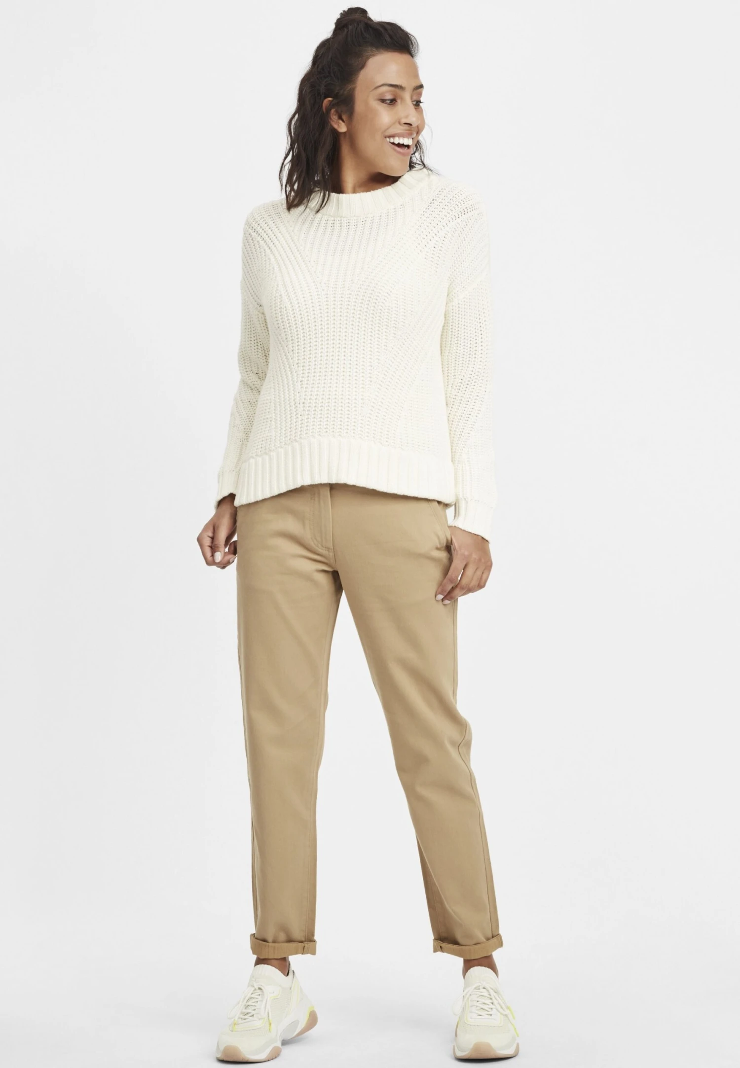 OXMO Oxdoneta - Pantalones Chinos - Sand 2 OXMO Oxdoneta - Pantalones Chinos - Sand - Imagen 2