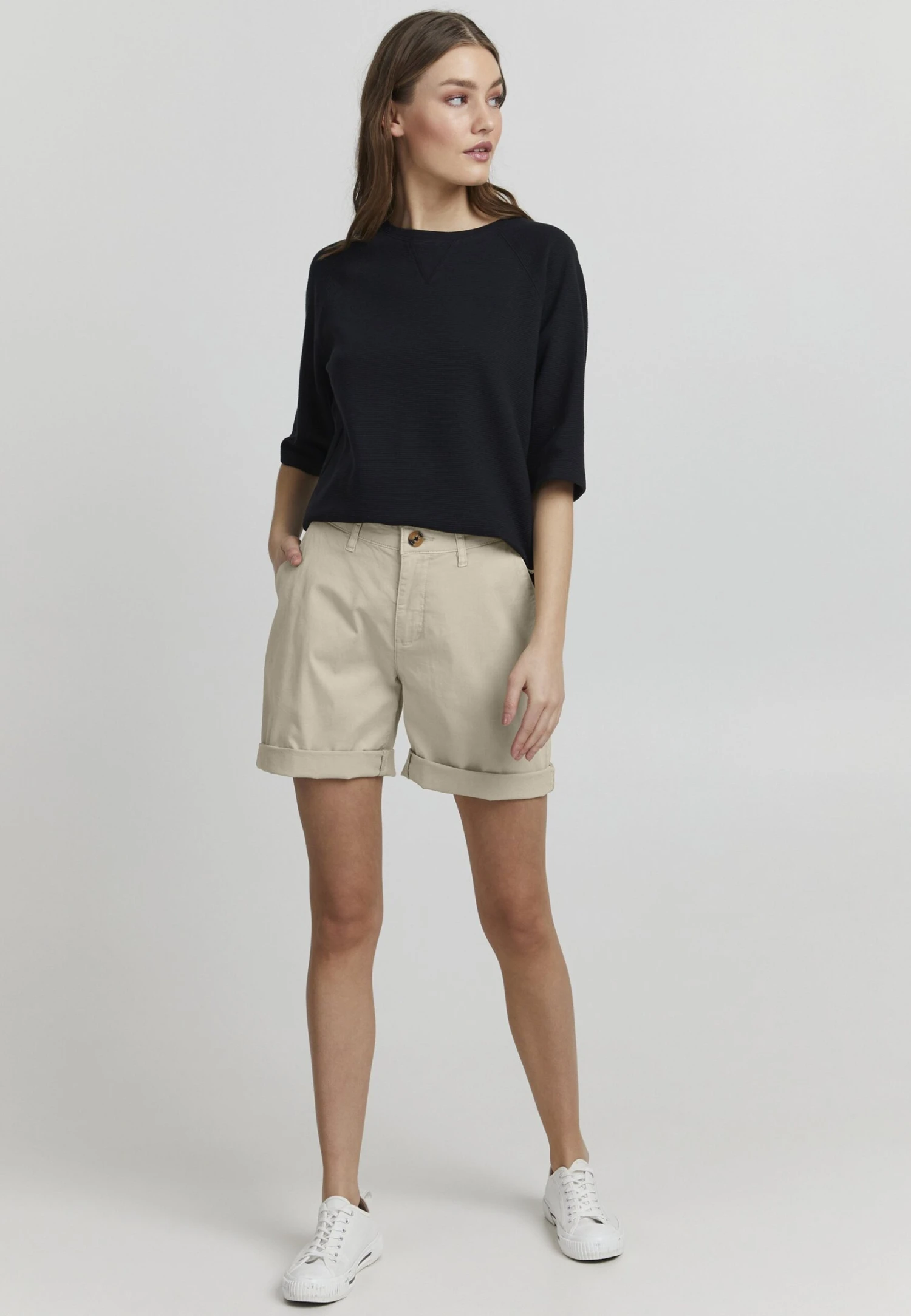 OXMO Charline - Shorts - Cement 2 OXMO Charline - Shorts - Cement - Imagen 2