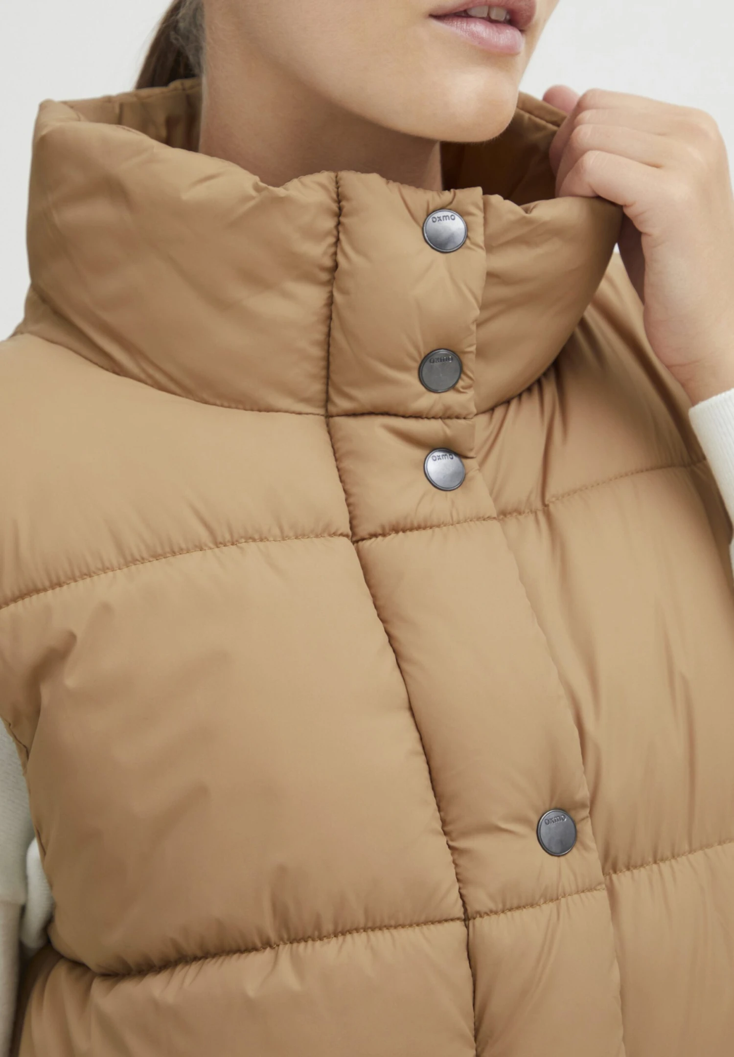 OXMO Oxbodani - Chaleco - Tannin 4 OXMO Oxbodani - Chaleco - Tannin - Imagen 4