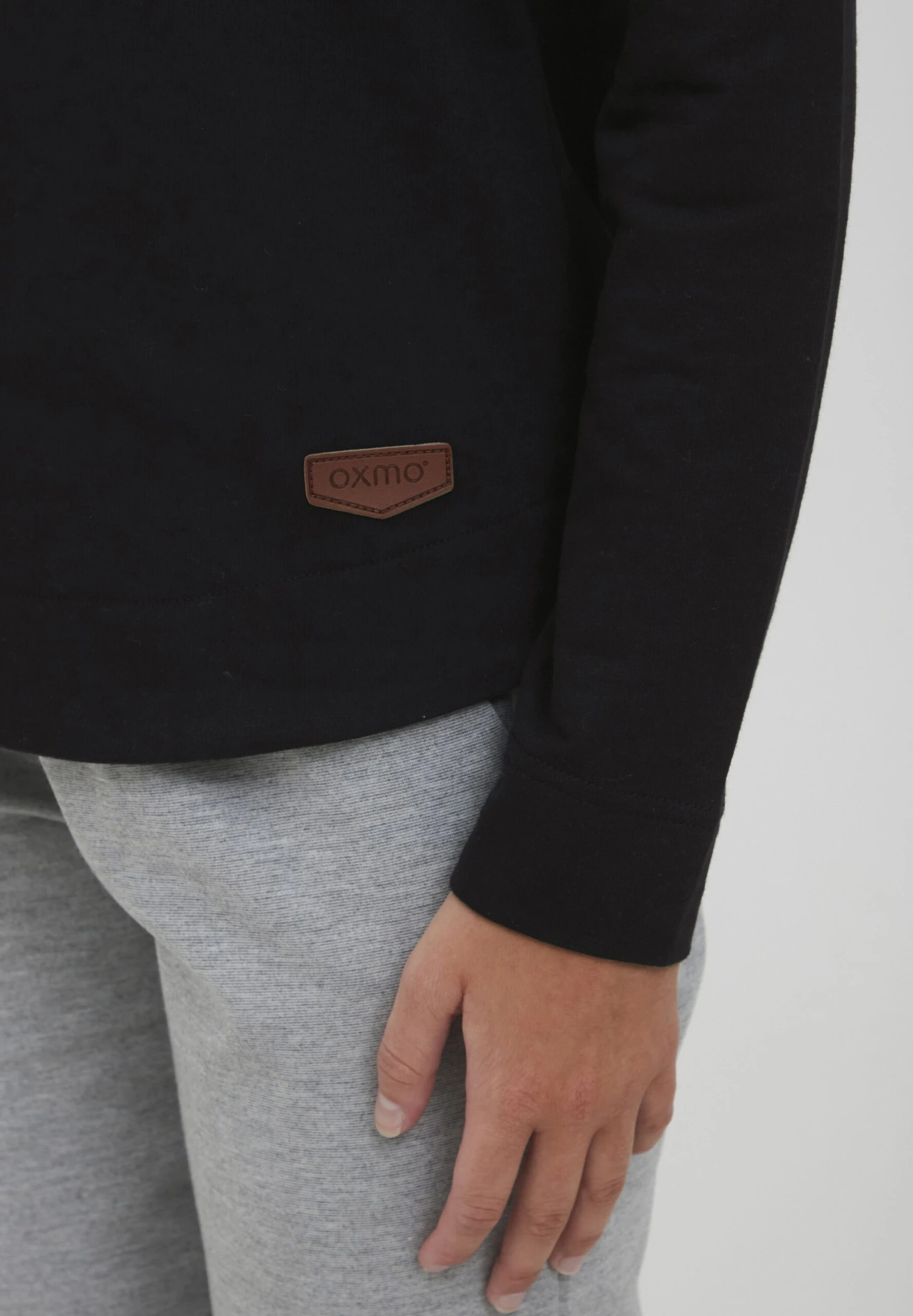 OXMO Oxwanda - Sudadera Con Cremallera - Black 5 OXMO Oxwanda - Sudadera Con Cremallera - Black - Imagen 5