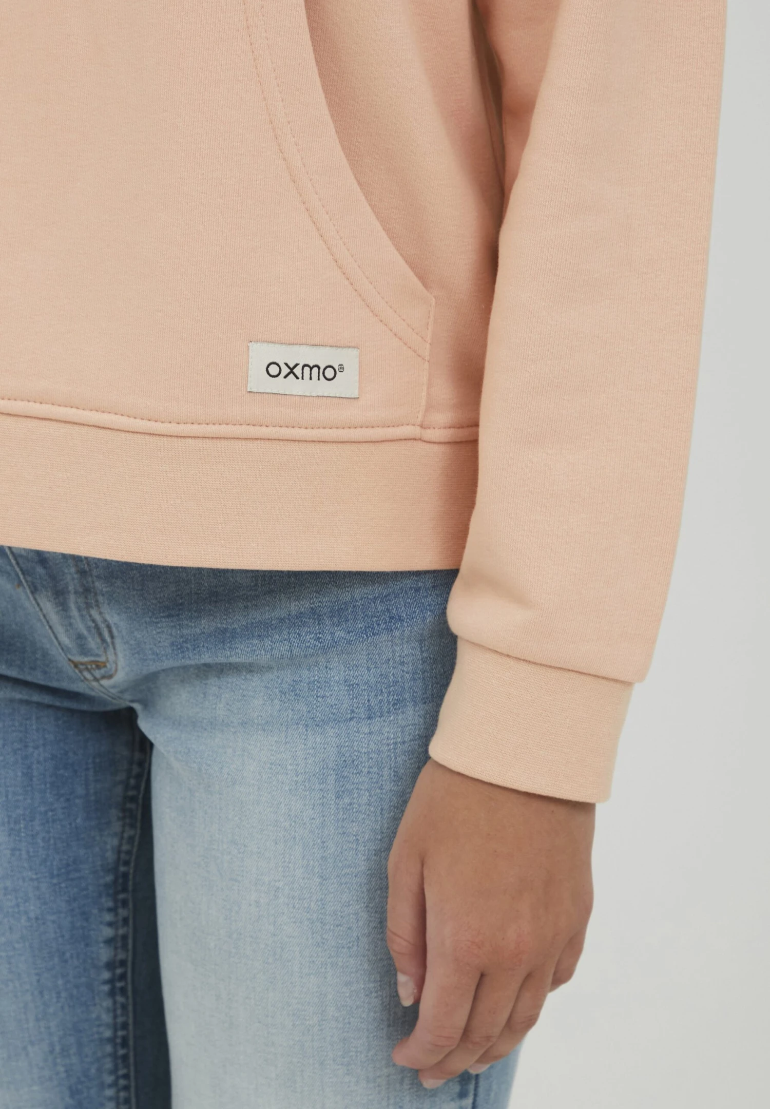 OXMO Oxgreta - Jersey Con Capucha - Mahogany Rose 5 OXMO Oxgreta - Jersey Con Capucha - Mahogany Rose - Imagen 5