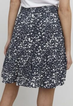 OXMO Oxeira - Falda Acampanada - Total Eclipse Mix 6 OXMO Oxeira - Falda Acampanada - Total Eclipse Mix -OXMO Tienda En Línea 48c65ca627574341893be78b49bc6b29