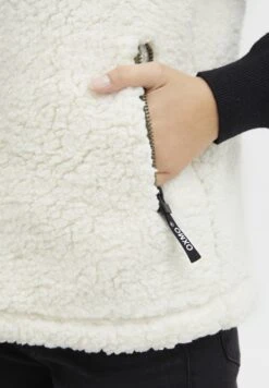 OXMO Oxelinor - Chaleco - Cloud Dancer -OXMO Tienda En Línea 4b117e91f4154db69a00f4d048f487de