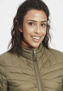 OXMO Oxleppa - Chaqueta De Entretiempo - Ivy Green -OXMO Tienda En Línea 4eb0c28b3fb34125b21fe6ae3e1b3c42