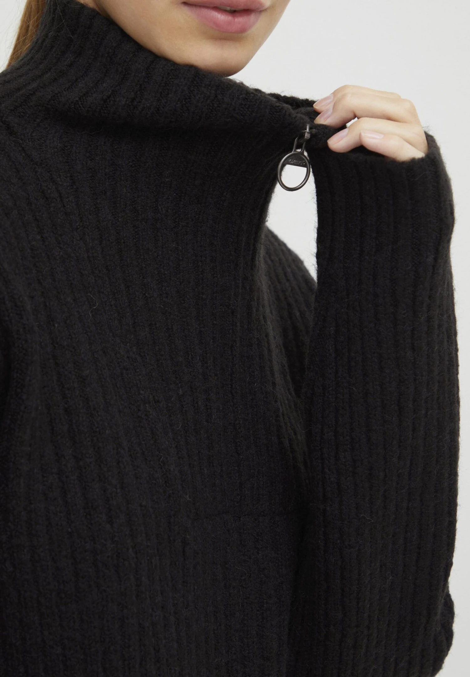 OXMO Oxsaline - Jersey De Punto - Black 4 OXMO Oxsaline - Jersey De Punto - Black - Imagen 4