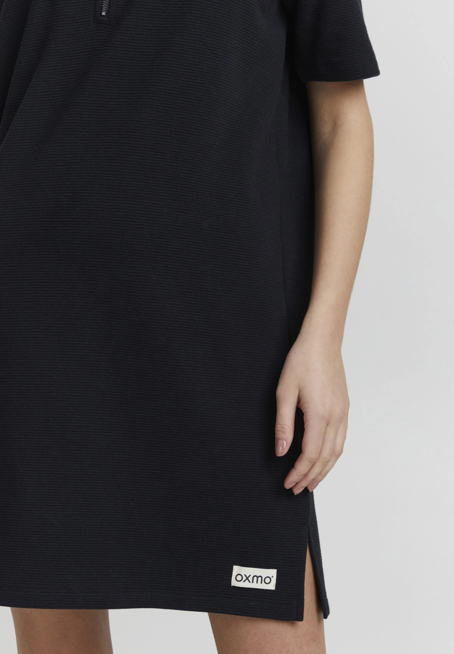 OXMO Jonna - Vestido Ligero - Black 5 OXMO Jonna - Vestido Ligero - Black - Imagen 5