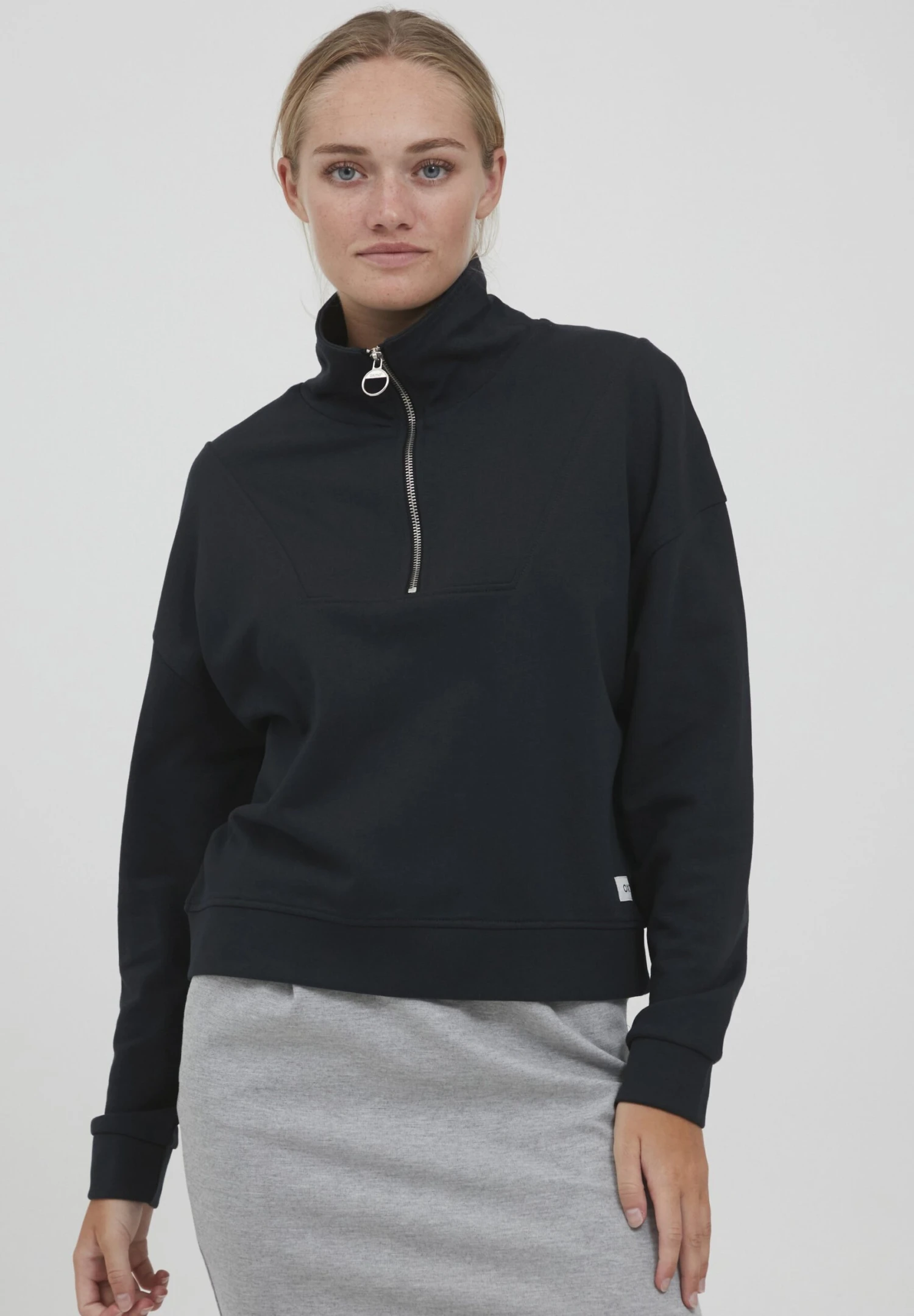 OXMO Oxgrethe - Jersey De Punto - Total Eclipse 1 OXMO Oxgrethe - Jersey De Punto - Total Eclipse