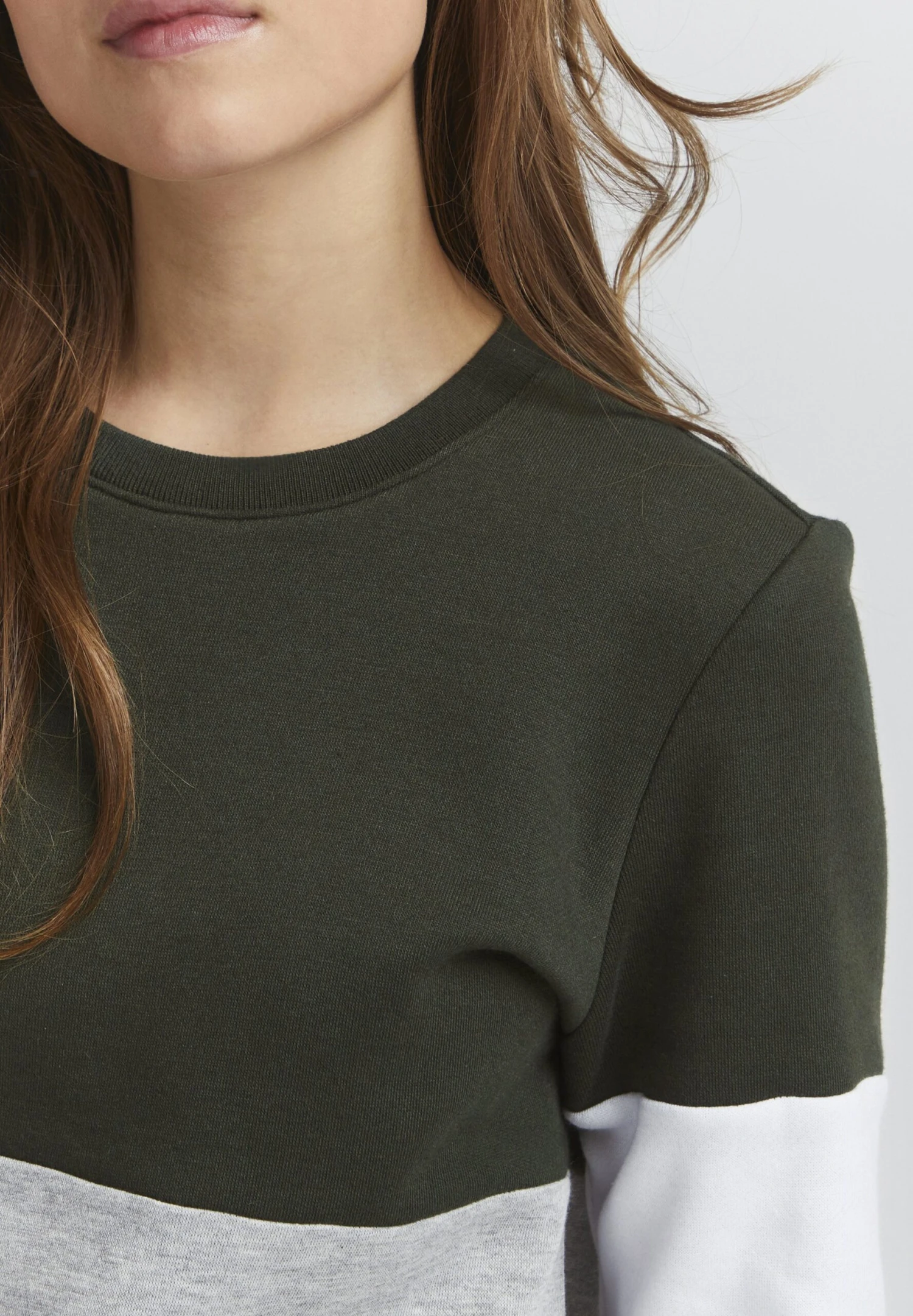 OXMO Oxomila - Vestido Informal - Climbing Ivy 4 OXMO Oxomila - Vestido Informal - Climbing Ivy - Imagen 4