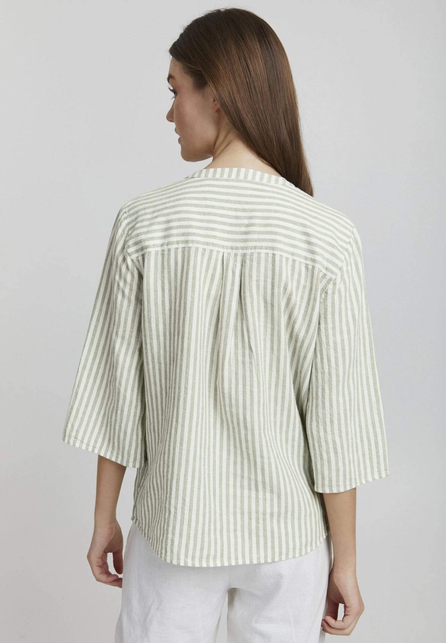 OXMO Oxanea - Blusa - Seagrass Mix 3 OXMO Oxanea - Blusa - Seagrass Mix - Imagen 3