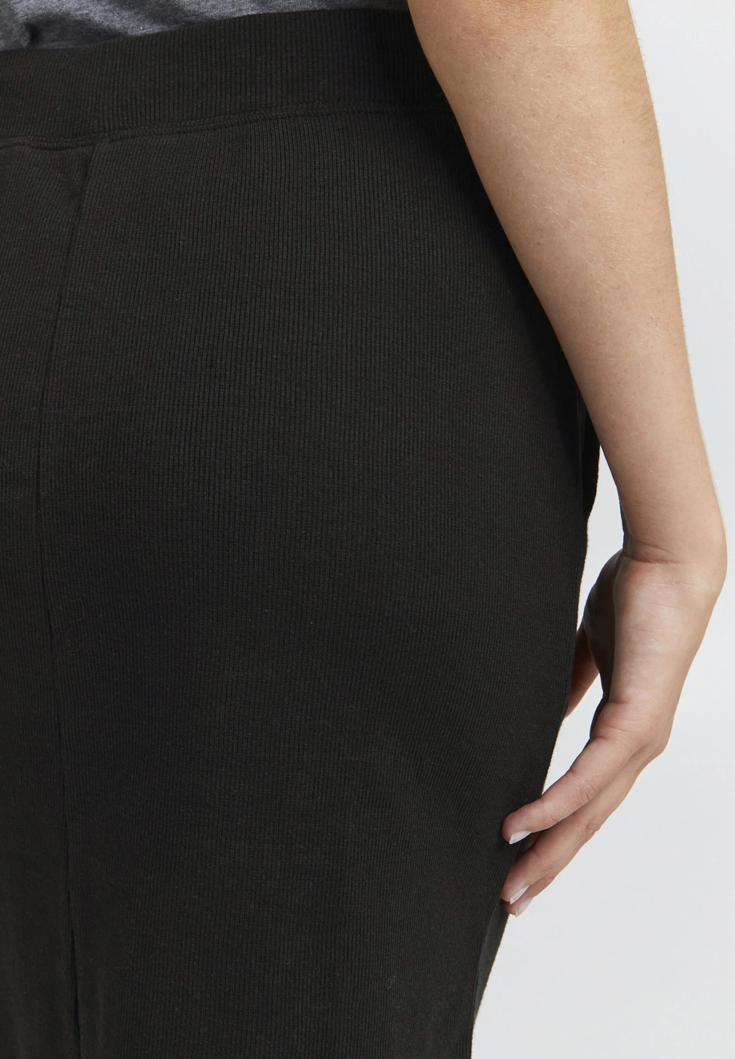 OXMO Oxlou - Falda De Tubo - Black 5 OXMO Oxlou - Falda De Tubo - Black - Imagen 5