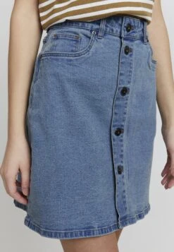 OXMO Frigga - Falda Acampanada - Light Blue Denim 9 OXMO Frigga - Falda Acampanada - Light Blue Denim -OXMO Tienda En Línea 88cf8fe2e7af4b78a3e90f451f71f76b