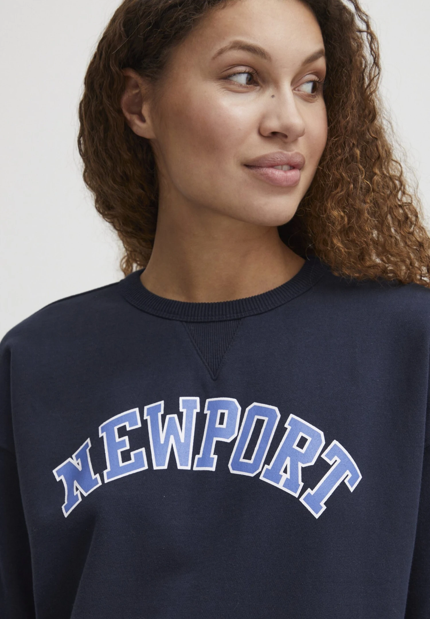 OXMO Oxcoleen - Sudadera - Total Eclipse 4 OXMO Oxcoleen - Sudadera - Total Eclipse - Imagen 4