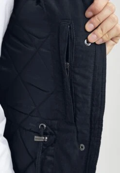 OXMO Oxloka - Abrigo De Invierno - Total Eclipse 10 OXMO Oxloka - Abrigo De Invierno - Total Eclipse -OXMO Tienda En Línea 91655c2d084e4cd7bfd57f475bdb98a7