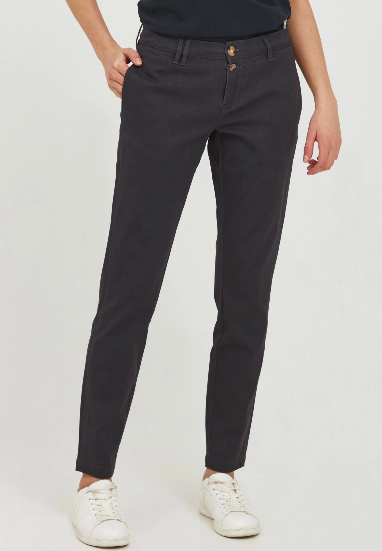 OXMO Pilar - Pantalones Chinos - Ebony 1 OXMO Pilar - Pantalones Chinos - Ebony