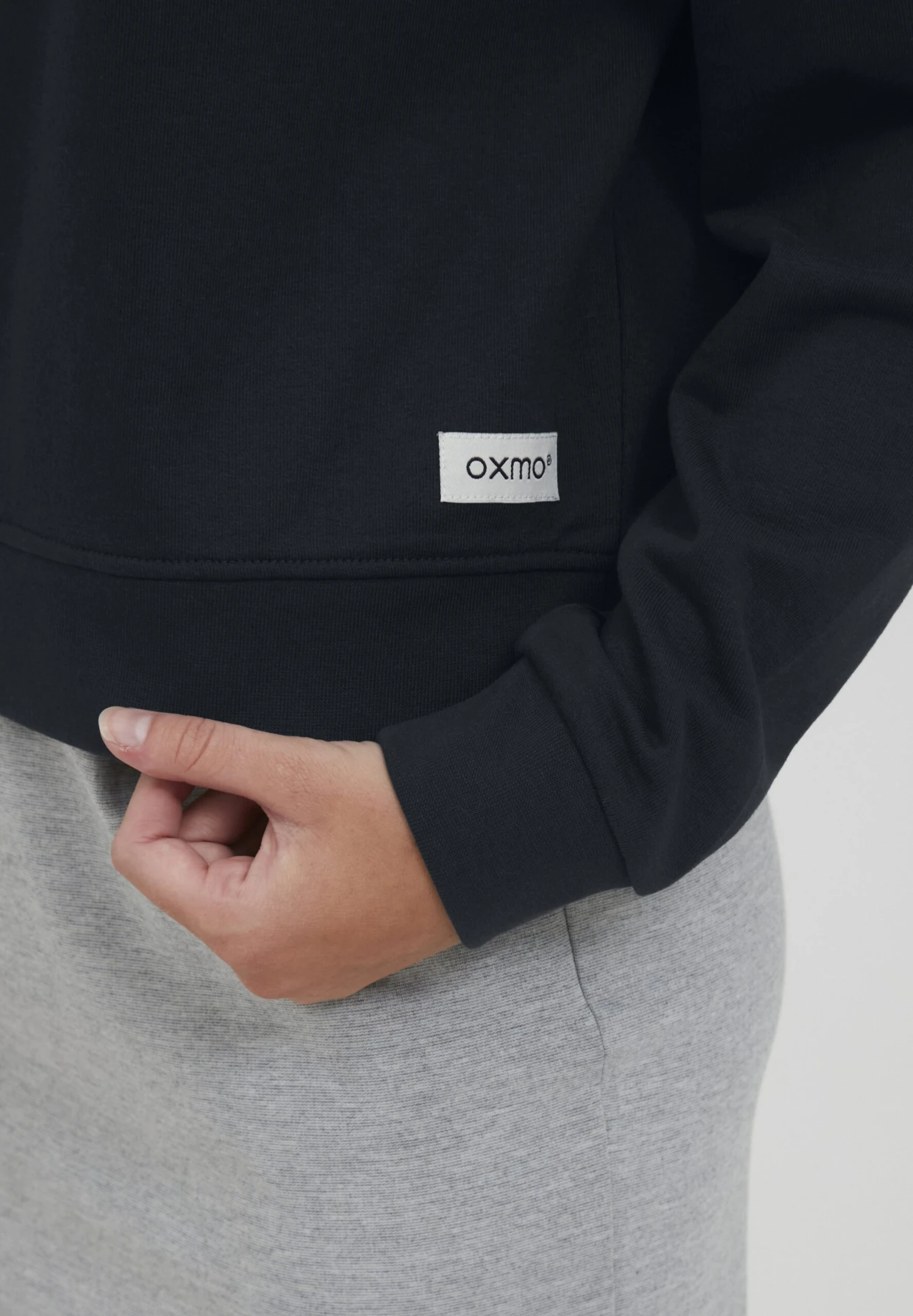 OXMO Oxgrethe - Jersey De Punto - Total Eclipse 5 OXMO Oxgrethe - Jersey De Punto - Total Eclipse - Imagen 5