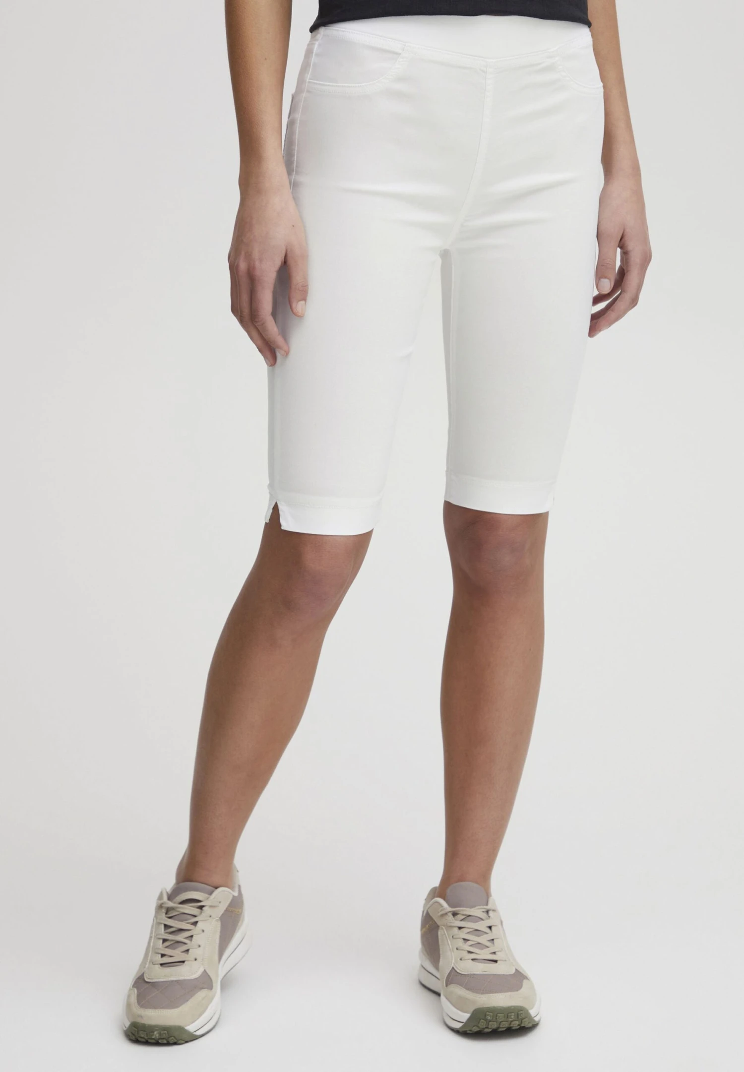 OXMO Oxditrine - Shorts - Optical White 1 OXMO Oxditrine - Shorts - Optical White