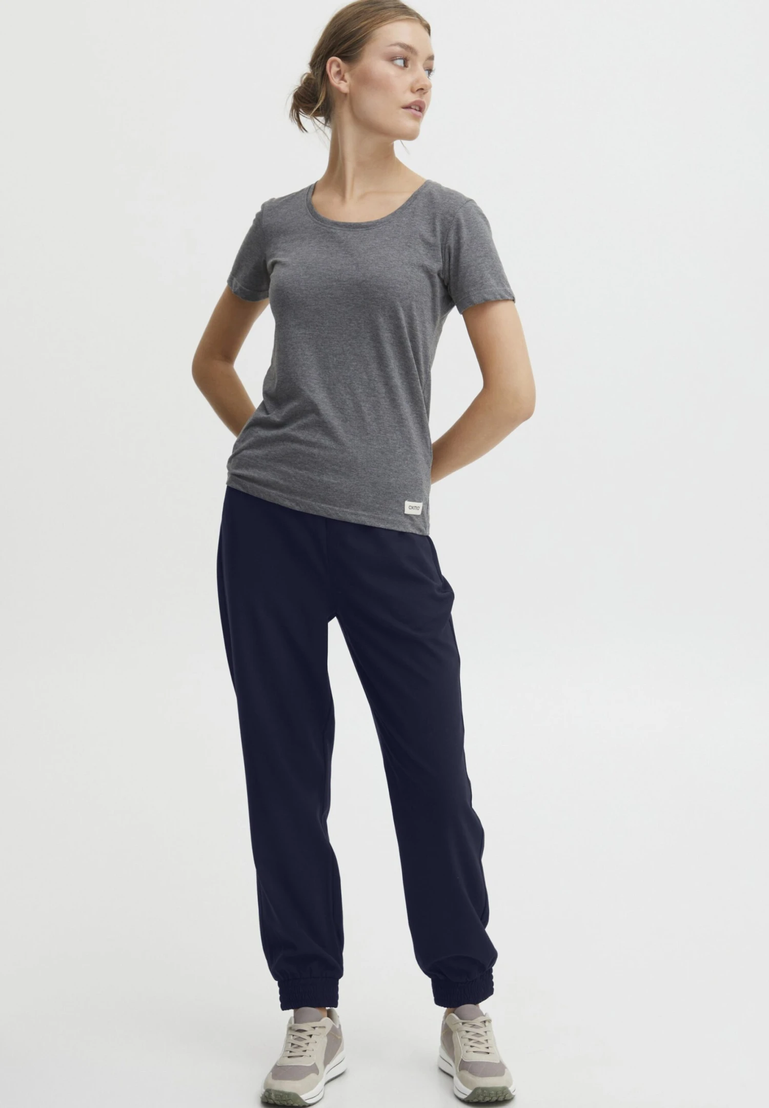 OXMO Oxdovi - Pantalones Deportivos - Copenhagen Night 2 OXMO Oxdovi - Pantalones Deportivos - Copenhagen Night - Imagen 2