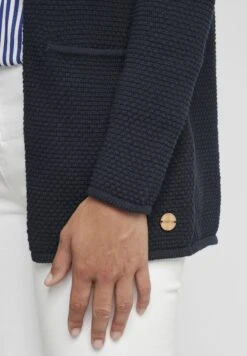 OXMO Oxhilda - Chaqueta De Punto - Total Eclipse 10 OXMO Oxhilda - Chaqueta De Punto - Total Eclipse -OXMO Tienda En Línea c068c55425ef42f6addf73fb9776a589