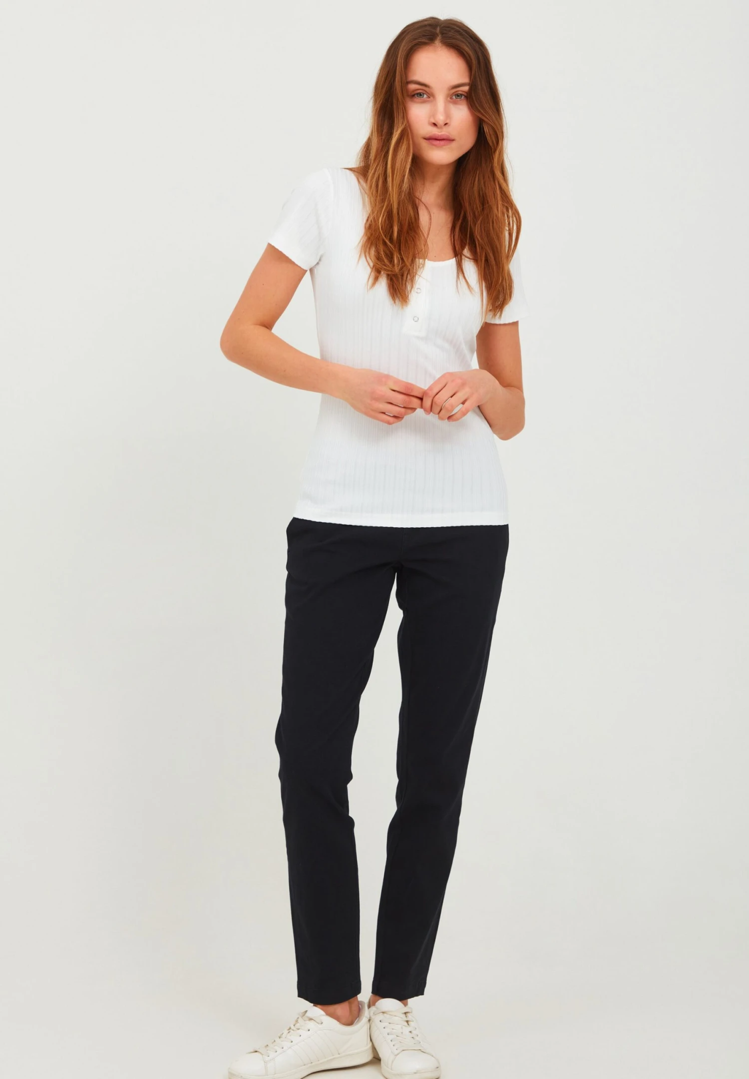 OXMO Pilar - Pantalones Chinos - Black 2 OXMO Pilar - Pantalones Chinos - Black - Imagen 2