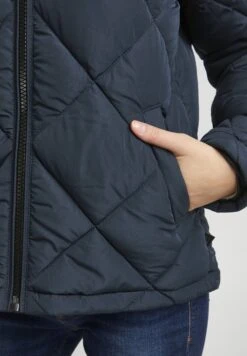 OXMO Oxstacie - Chaqueta De Entretiempo - Total Eclipse 10 OXMO Oxstacie - Chaqueta De Entretiempo - Total Eclipse -OXMO Tienda En Línea c300f133a499449eac6fbe4a5879f81d