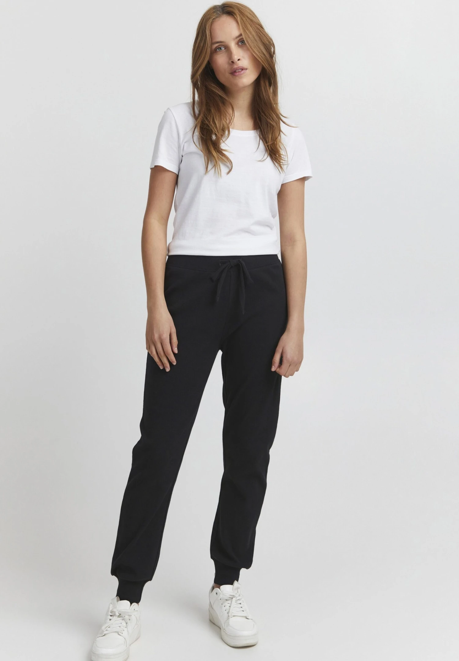 OXMO Liz - Pantalones Deportivos - Black 2 OXMO Liz - Pantalones Deportivos - Black - Imagen 2