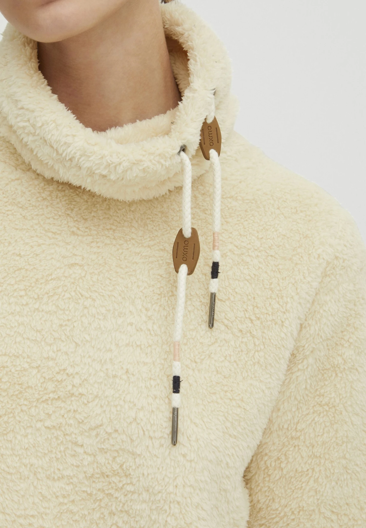 OXMO Oxanniki - Forro Polar - Cloud Dancer 4 OXMO Oxanniki - Forro Polar - Cloud Dancer - Imagen 4