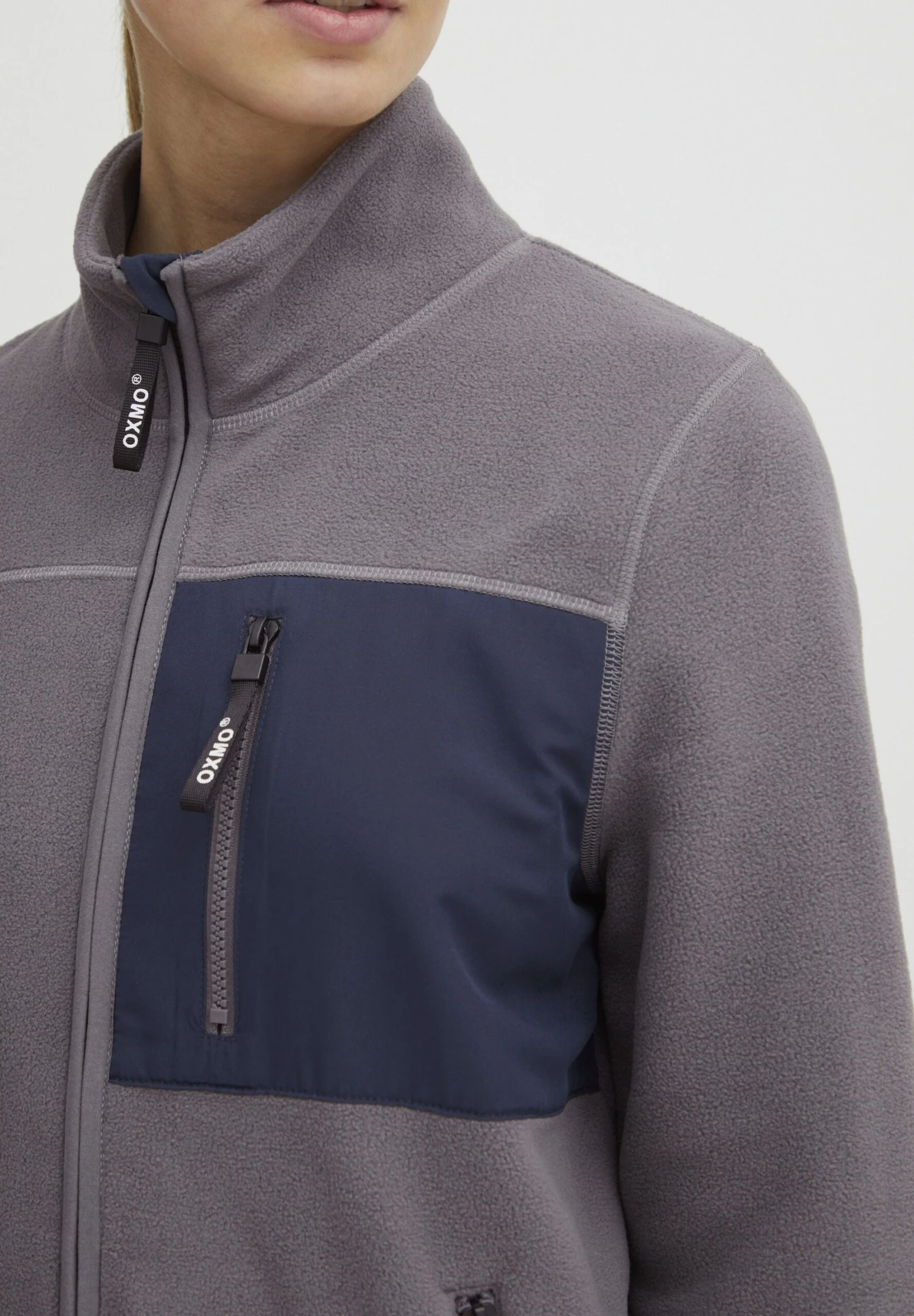 OXMO Oxnymfe - Forro Polar - Pewter 4 OXMO Oxnymfe - Forro Polar - Pewter - Imagen 4