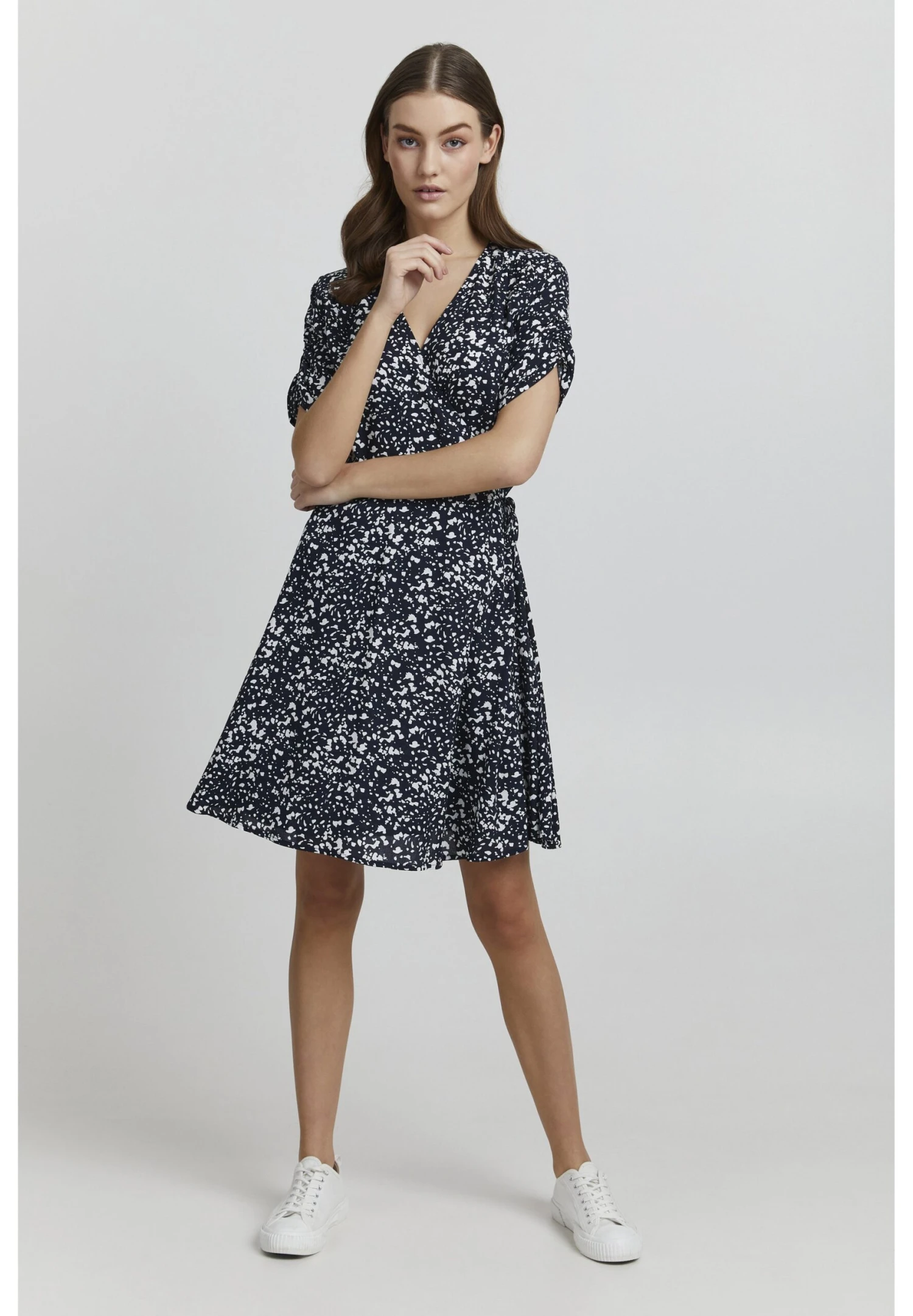 OXMO Oxembla - Vestido Informal - Total Eclipse Mix 2 OXMO Oxembla - Vestido Informal - Total Eclipse Mix - Imagen 2