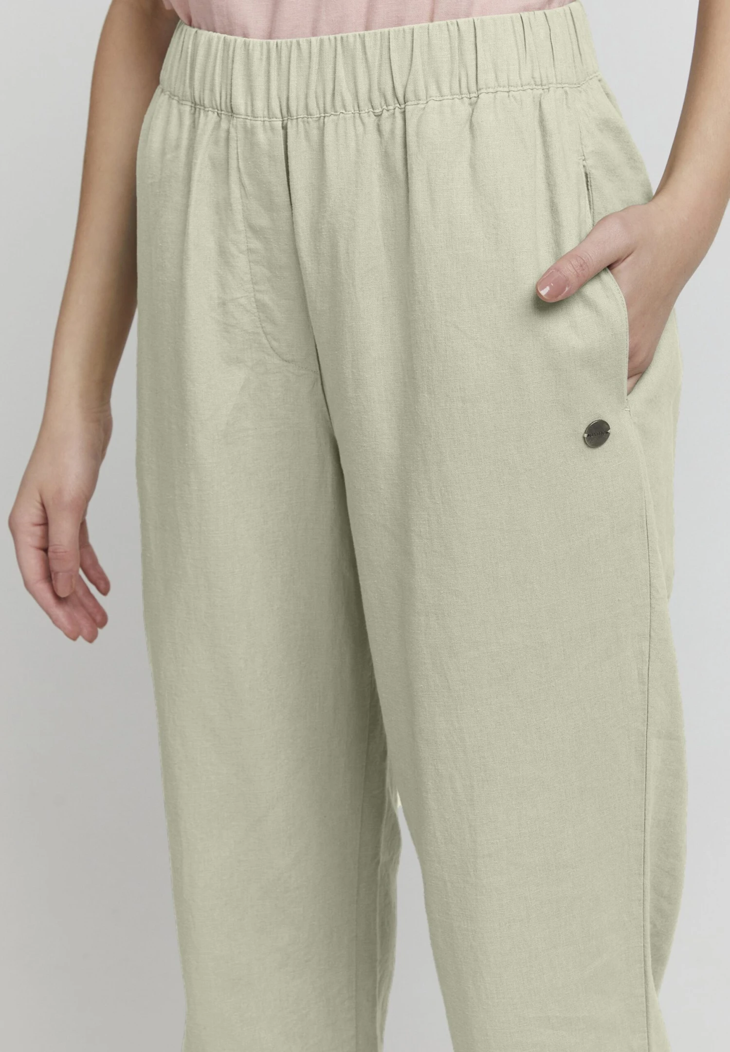 OXMO Alfa - Pantalones - Seagrass 4 OXMO Alfa - Pantalones - Seagrass - Imagen 4
