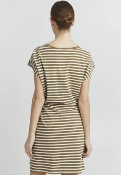 OXMO Stilla - Vestido Ligero - Kelp -OXMO Tienda En Línea d4b67e0d6d0d4f2c885ab26828a78f71