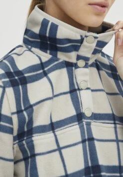 OXMO Oxchinne - Forro Polar - Total Eclipse -OXMO Tienda En Línea d88d7044f97d492fa104cb9b32f65f76