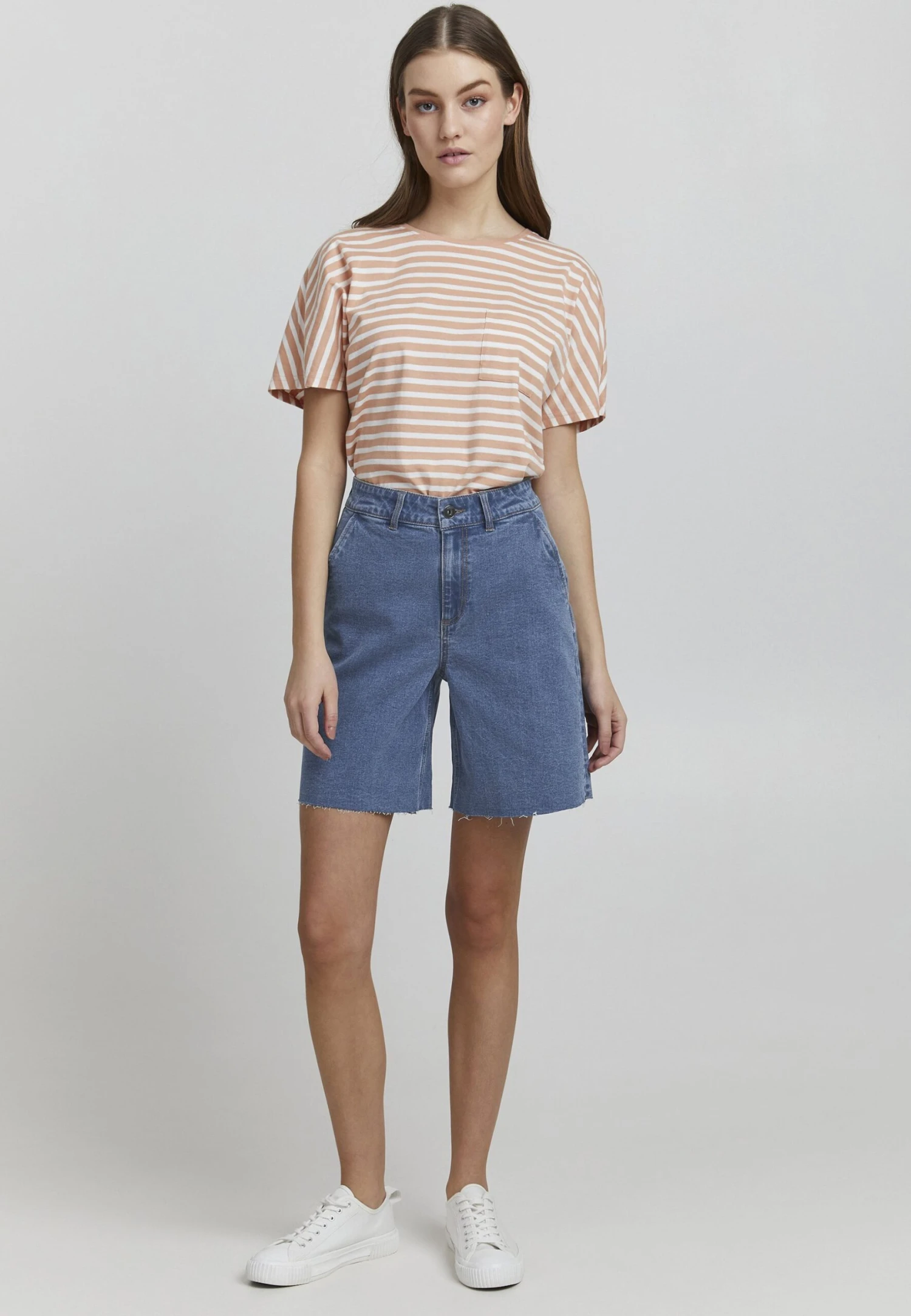 OXMO Shorts Vaqueros - Mid Blue Denim 2 OXMO Shorts Vaqueros - Mid Blue Denim - Imagen 2