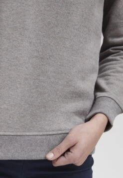 OXMO Oxcoleen - Sudadera - Medium Grey Melange 10 OXMO Oxcoleen - Sudadera - Medium Grey Melange -OXMO Tienda En Línea e30fc8f5a9df4a698ac03654310ccf8c