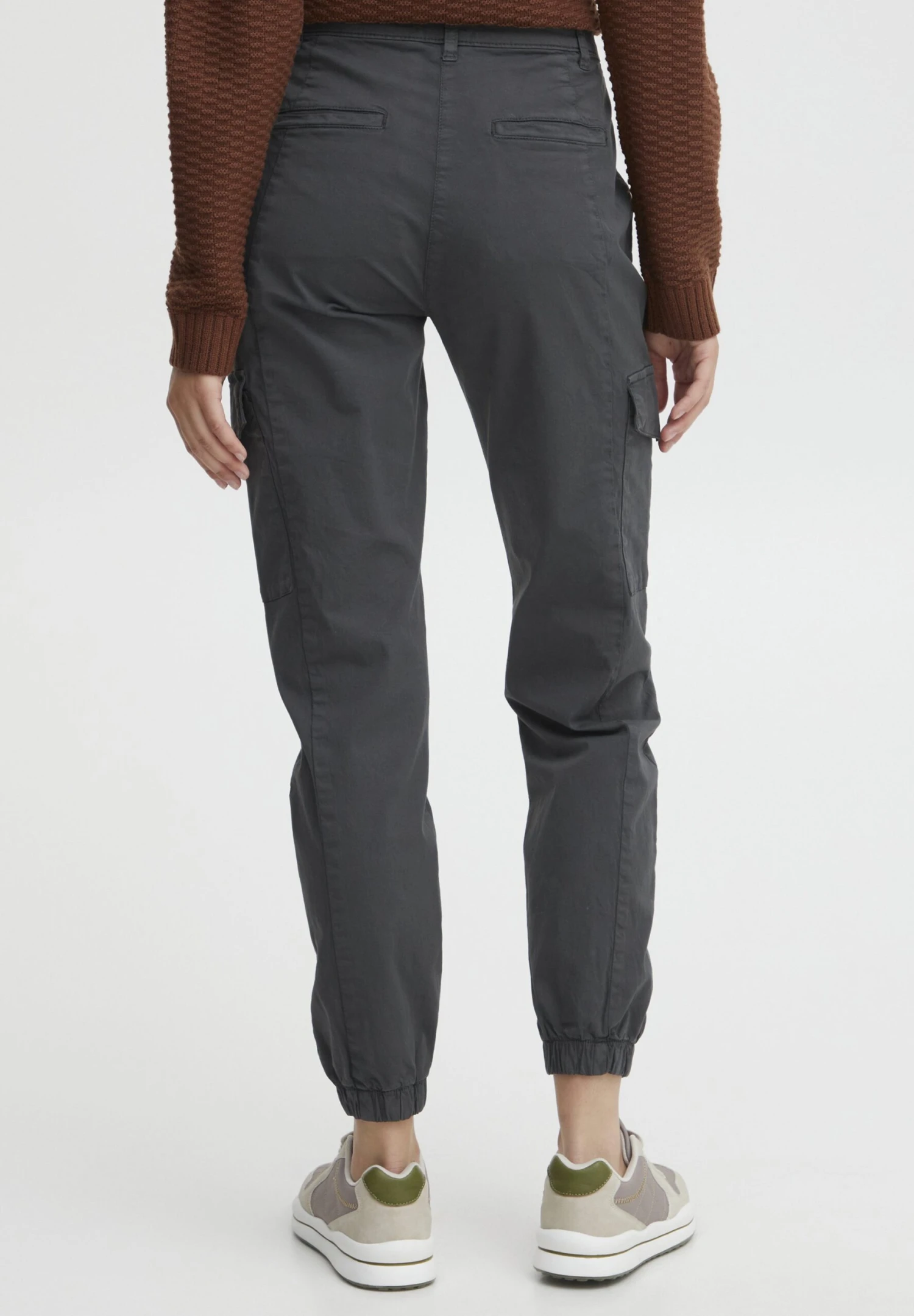 OXMO Oxcoco - Pantalones Cargo - Ebony 3 OXMO Oxcoco - Pantalones Cargo - Ebony - Imagen 3