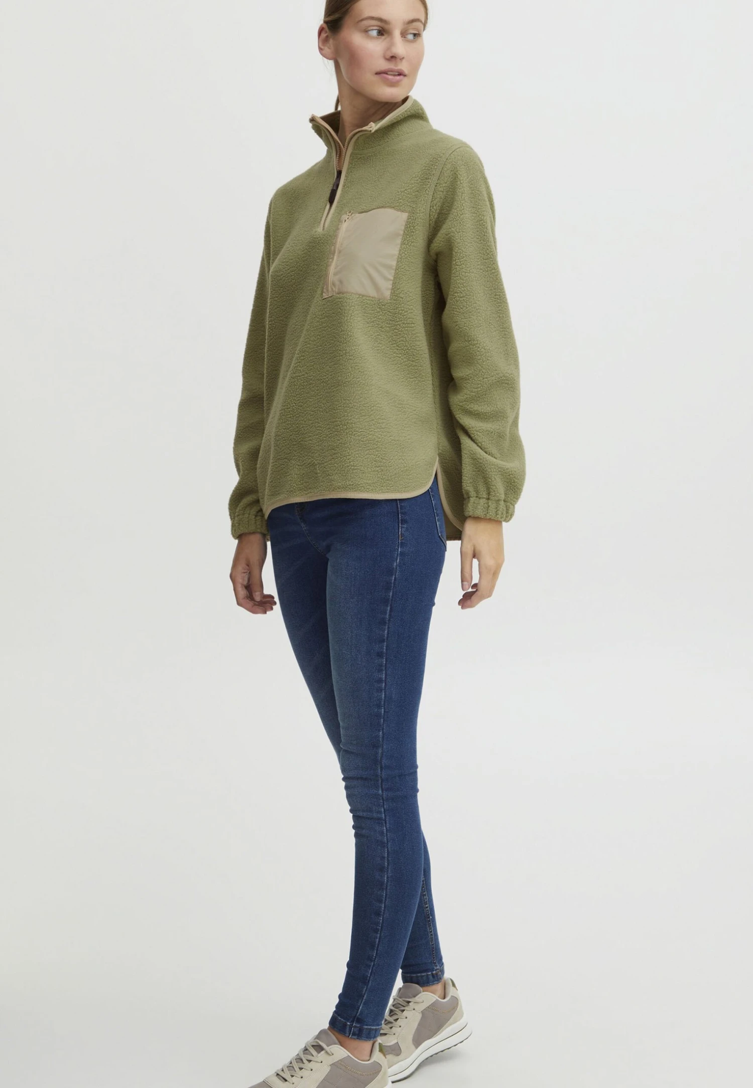 OXMO Oxpiala - Forro Polar - Oil Green 2 OXMO Oxpiala - Forro Polar - Oil Green - Imagen 2